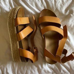 Platform sandals